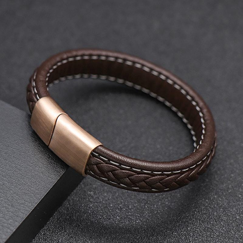 Personalisierbares Lederarmband – Geschenk für Paare & zum Vatertag